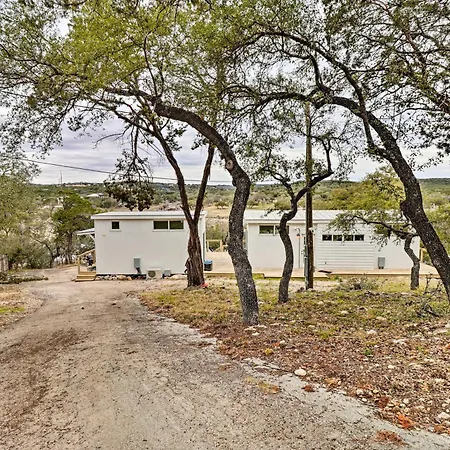Updated Texas Tiny Home Rental On Lake Travis